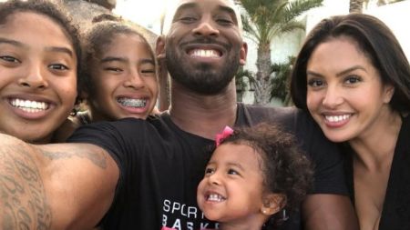 Kobe Bryant With Wife and Daughters