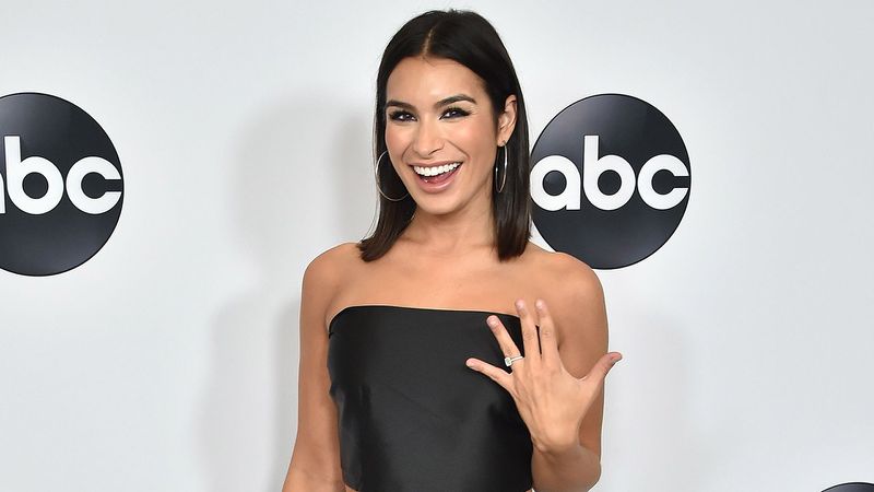 Ashley iaconetti age,wiki,enagaged, jared Haibon girlfriend, married, parents, family, tv shows