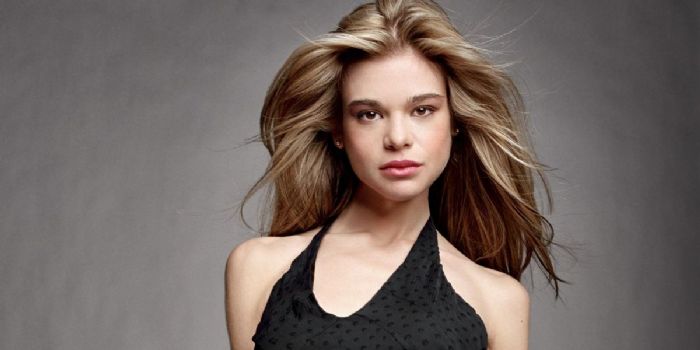 Ellen Muth movies and tv shows, age, net worth, wiki, husband, cats, height