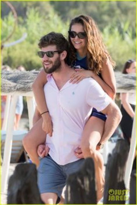 The actress has also dated Austin Stowell