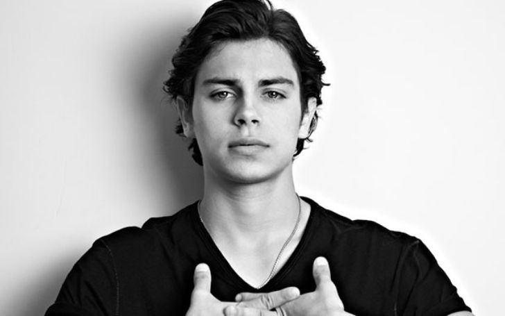 Jake T. Austin is currently dating his fan turned girlfriend Danielle. Before her, he has had a ton of relationships. Read more about Jake T. Austin's dating, girlfriend, height, movies, net worth, career, and much more in this wiki-bio.