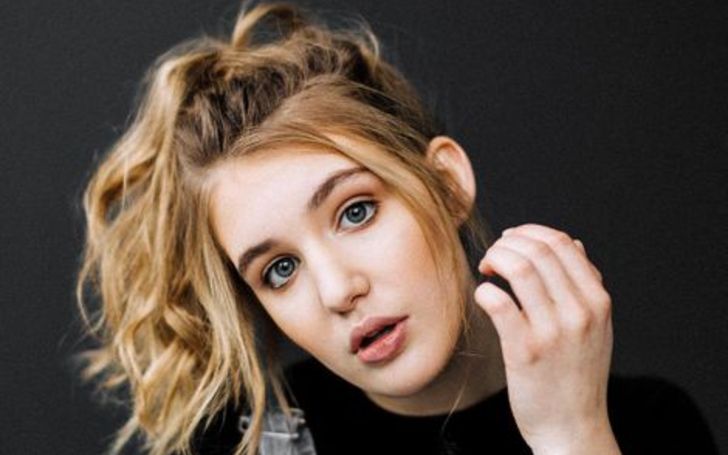 Sophie Nelisse is dating her partner Maxime Gibeault