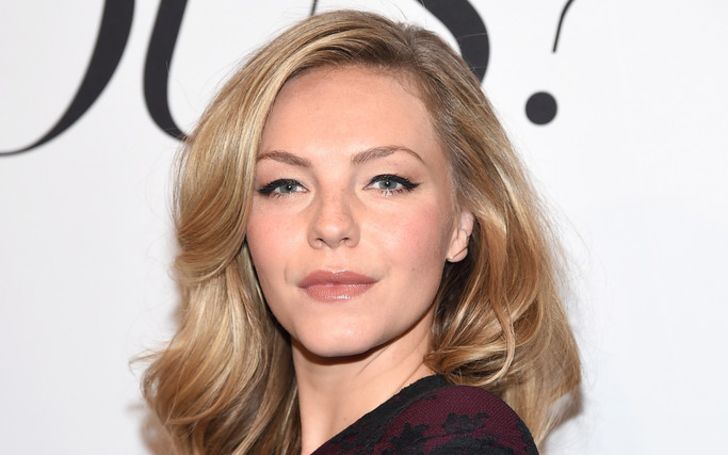 Eloise Mumford is dating an anonymous boyfriend and she has a net worth of $2 million.