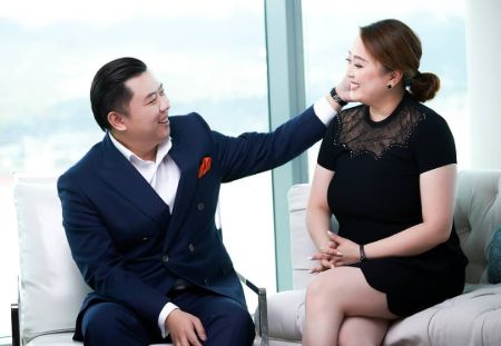 Dan Lok with his wife Jennie Li